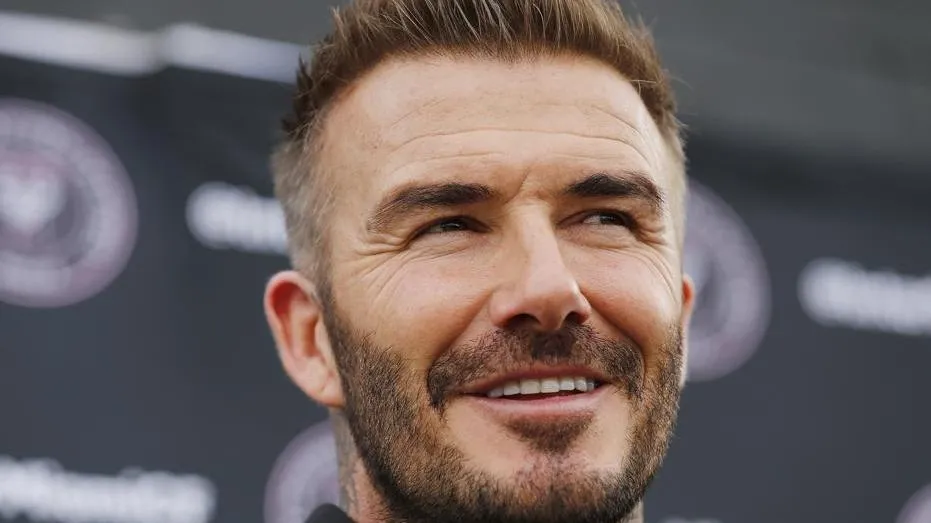 El adiós al fútbol del David Beckham, un icono de la publicidad