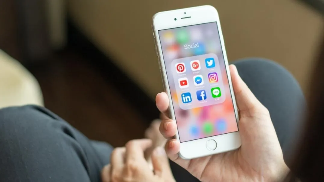 Casi 4 de cada 10 internautas españoles limita de forma activa la información que pueden recopilar sobre ellos las redes sociales 