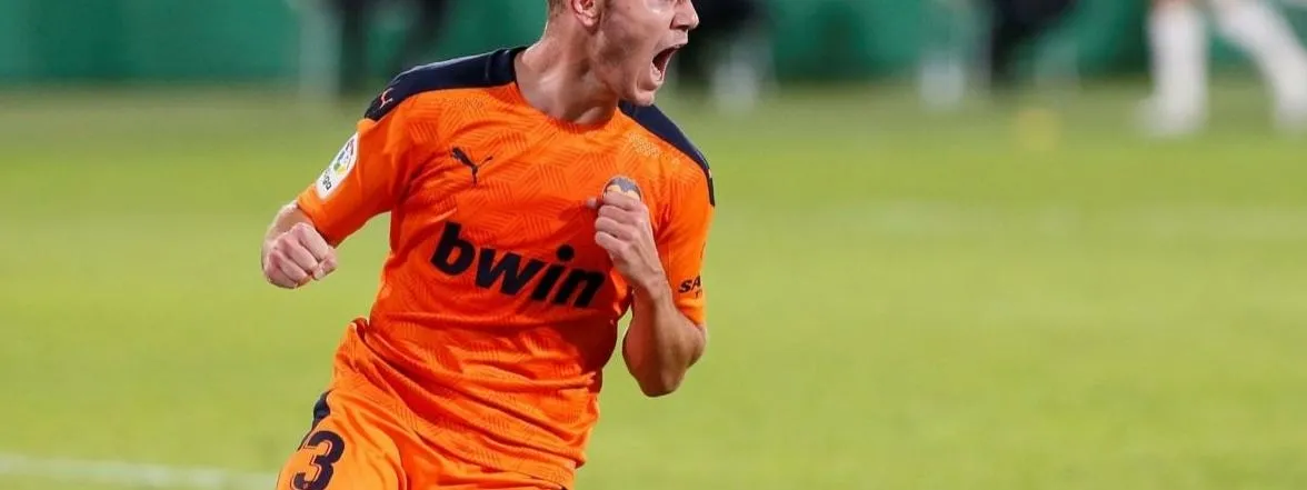 No habrá prórroga para las casas de apuestas en el fútbol: esta es la última temporada para sus patrocinios deportivos