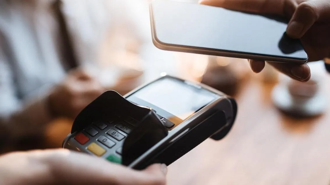 Los europeos son cada vez más receptivos a los pagos móviles: los usuarios de estos servicios crecen en un 18,7%
