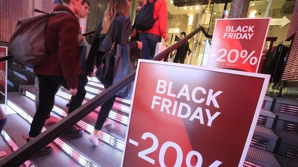 Empresas y marcas se adelantan comenzando a vender ya usando el Black Friday como reclamo