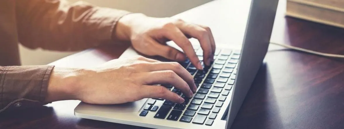 Cómo los comentarios de pago dañan a las tiendas online y reducen la credibilidad para los consumidores