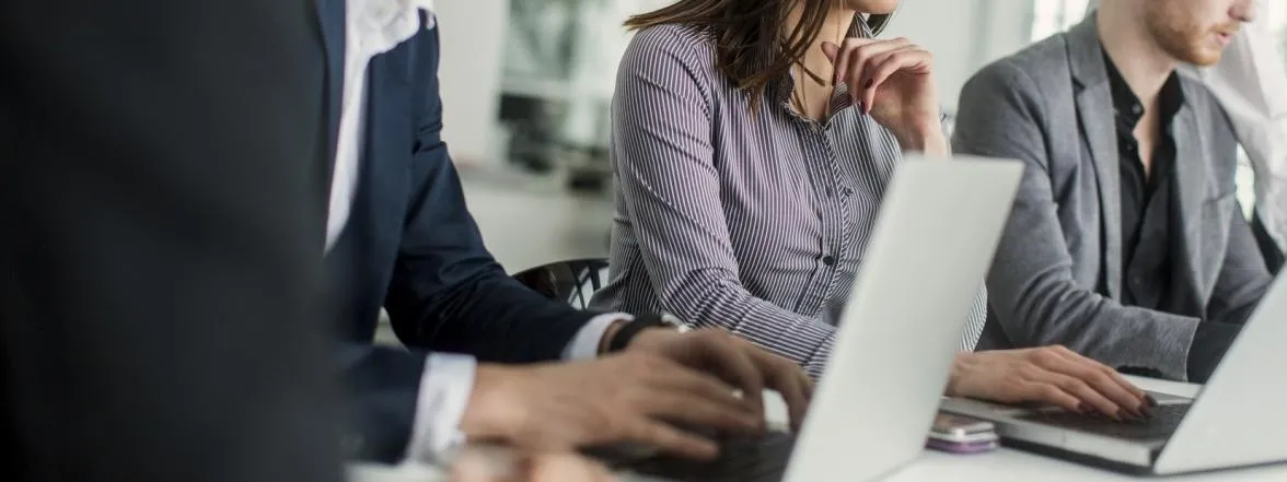 Los cambios que esperan a las agencias en los próximos diez años: así trabajarán en la década de los 20