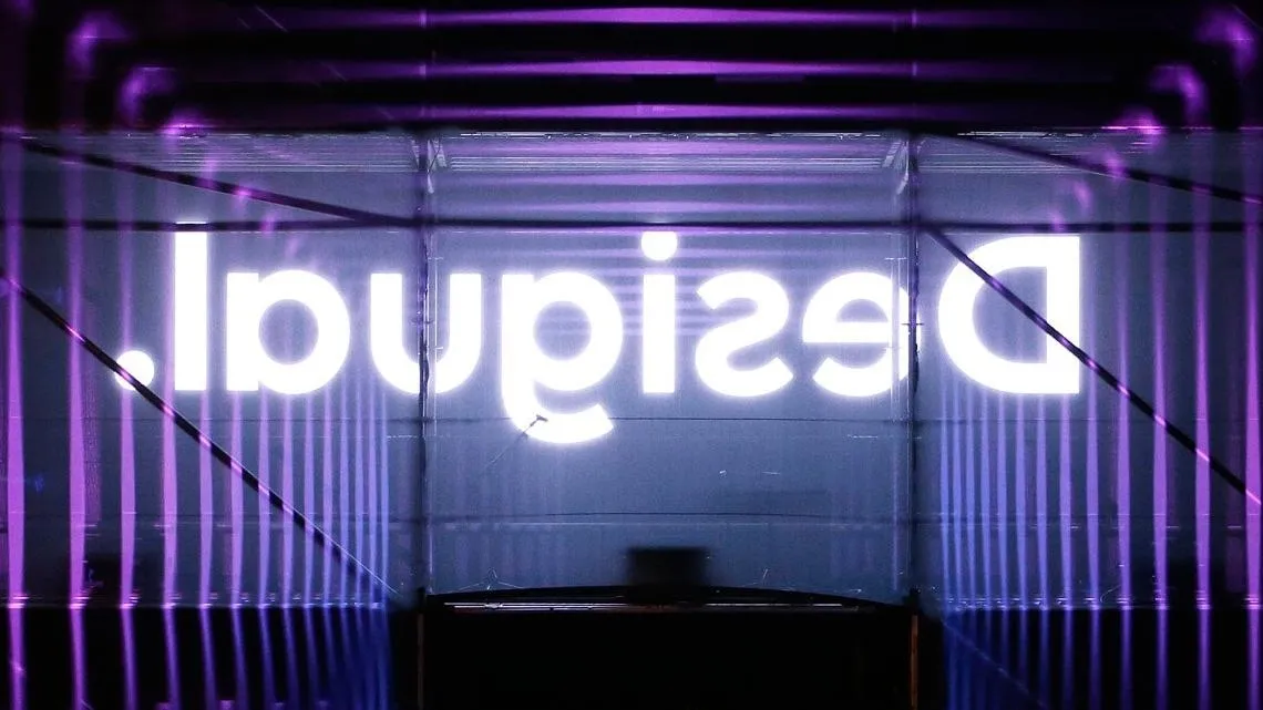 Desigual recibe el Premio Laus de bronce al diseño de su nuevo logotipo