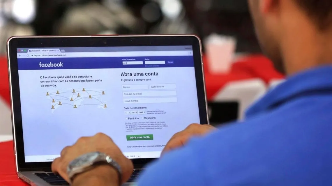 Cómo Facebook ha enfadado a su reserva de anunciantes: las pymes
