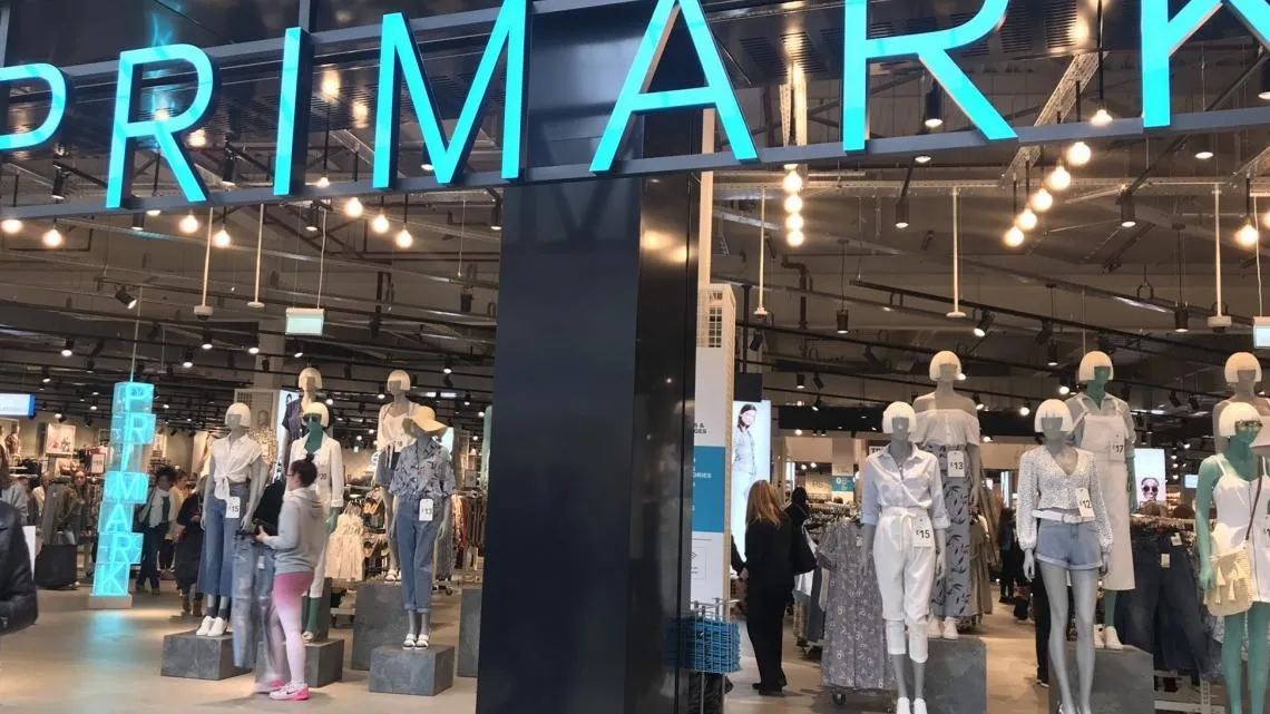 ¿Qué está pasando con las cadenas de tiendas que siguen resistiéndose a entrar en el ecommerce?