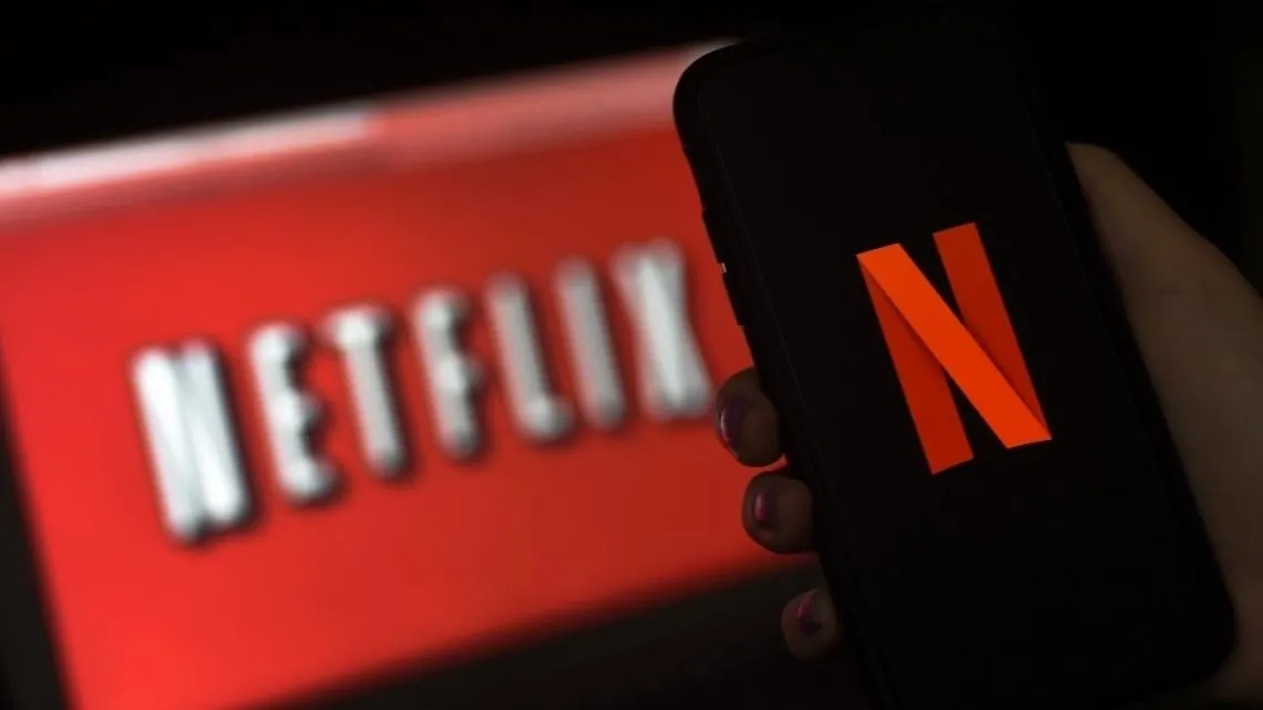 Por qué Netflix se aferra a un modelo de acceso a contenido libre de anuncios 
