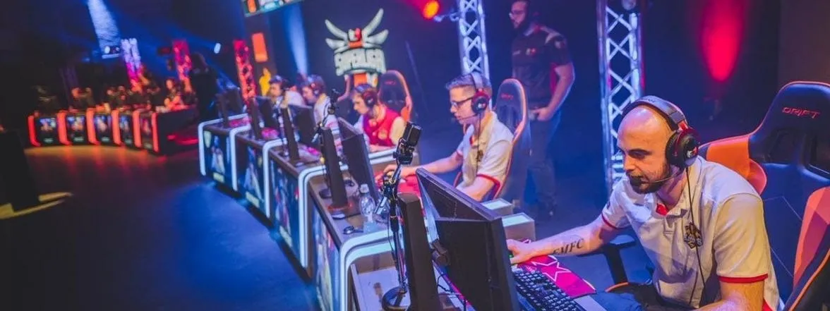 Las estrategia de marketing de las marcas en los eSports deben alejarse de los clichés