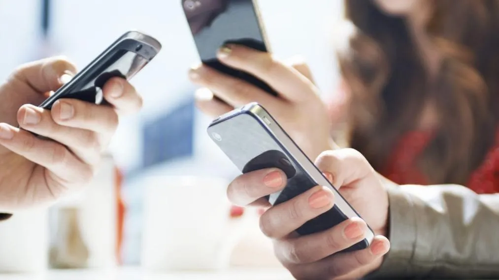 Publicidad móvil: Google lidera en escala y Facebook en calidad y remarketing