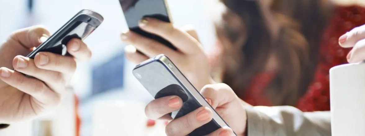 Publicidad móvil: Google lidera en escala y Facebook en calidad y remarketing