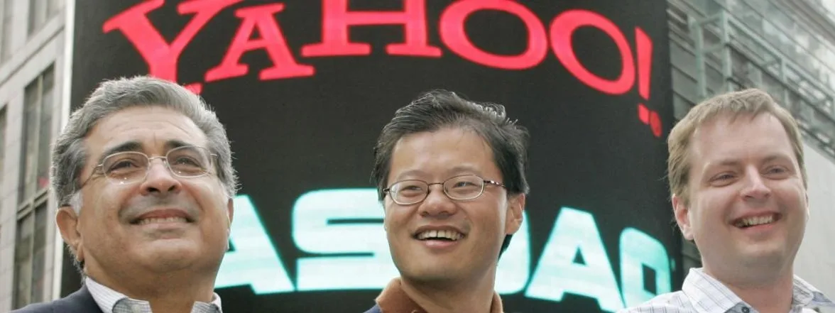 Yahoo, de ser el gran rival de Google y una de las marcas más valiosas de internet a ser valorada por calderilla 