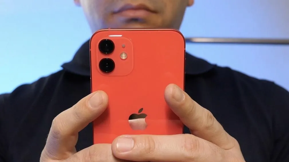 La aventura publicitaria de Apple no está convenciendo a los anunciantes: todo es demasiado caro