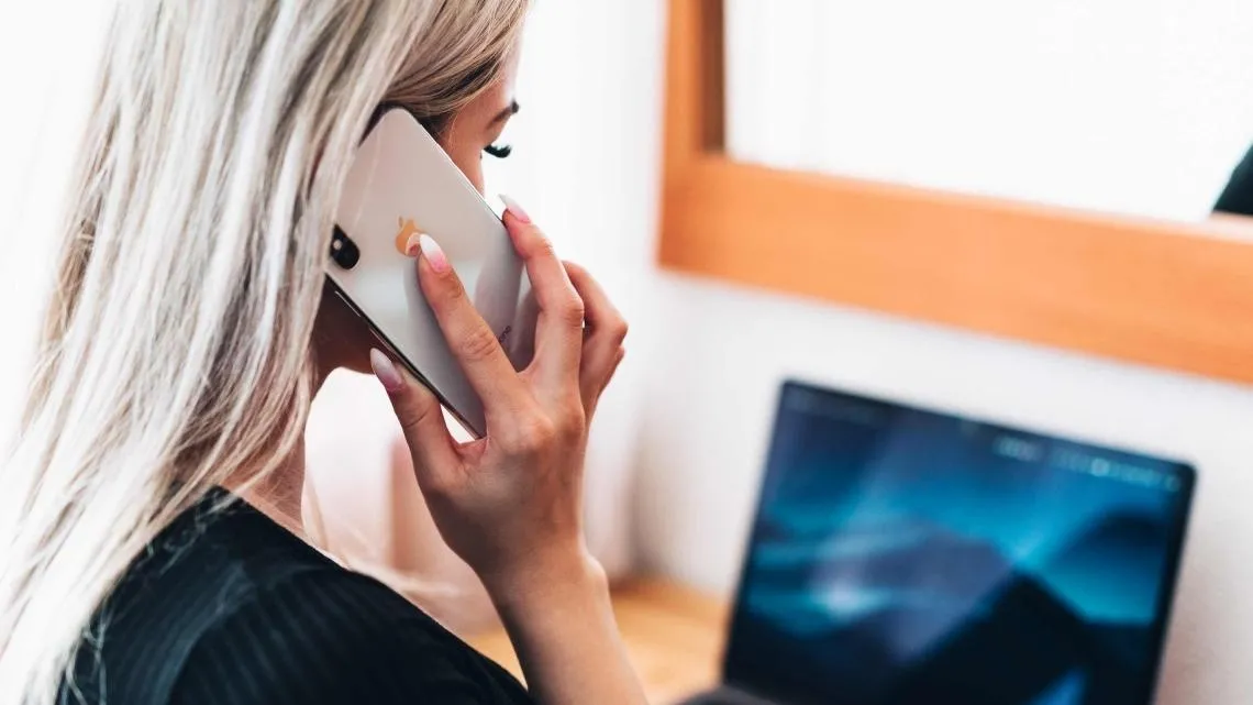 El teléfono sigue siendo el medio favorito de los consumidores para conectar con el servicio de atención al cliente de un ecommerce