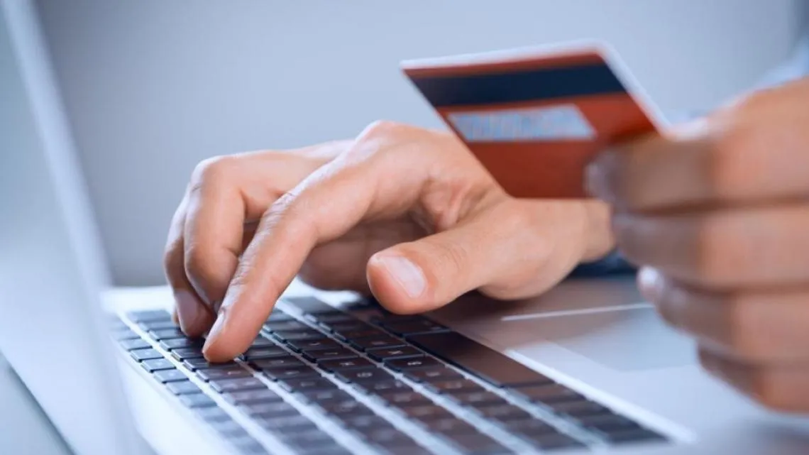 Se acaba la bicoca de las compras online fuera de Europa: a partir del 1 de julio todas tendrán que pagar IVA en la UE 