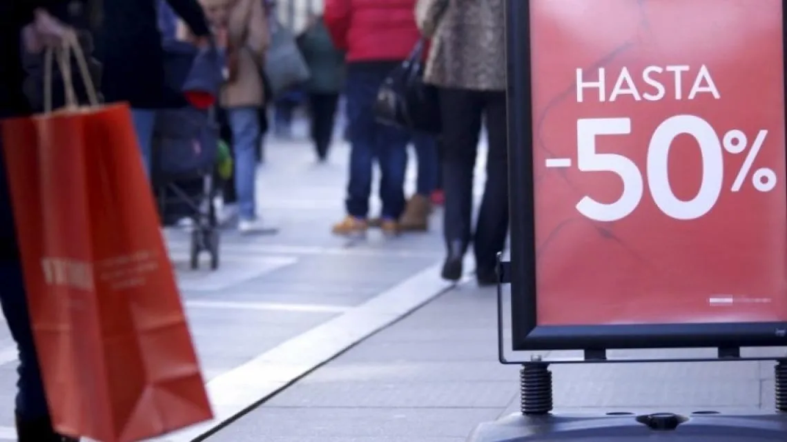 Una breve historia de las rebajas: cómo el retail logró convertir sus descuentos en un momento clave del año