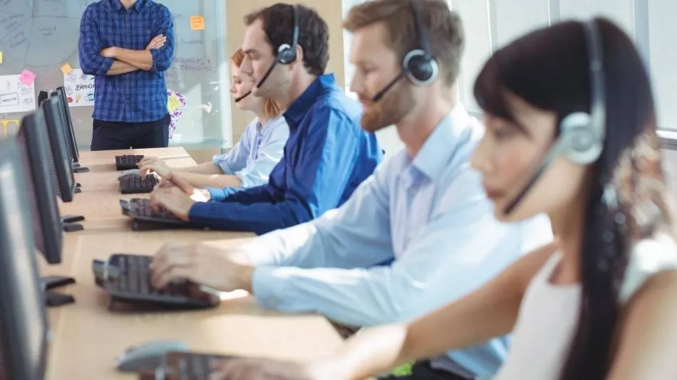 Los consumidores sienten que la atención al cliente es mucho peor y eso es un serio problema para las empresas y marcas