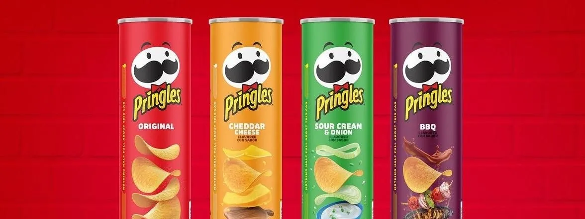 Pringles por fin adapta su nuevo logo a sus productos