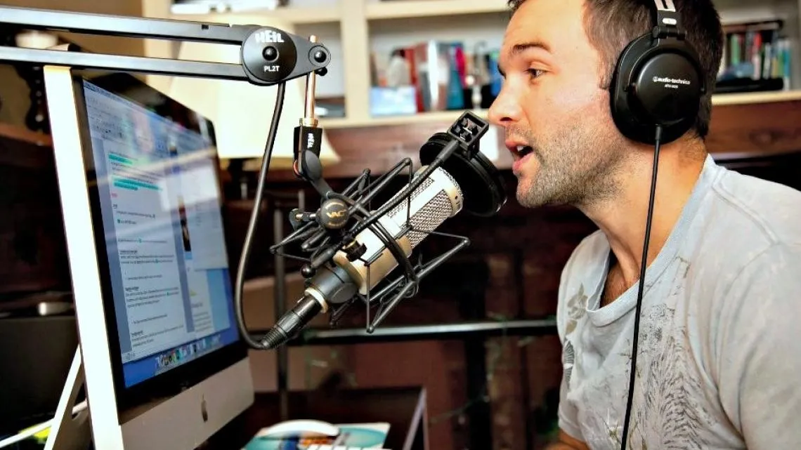 ¿Pretende también YouTube conquistar el mercado de los podcasts? La compañía busca ya a un directivo especializado