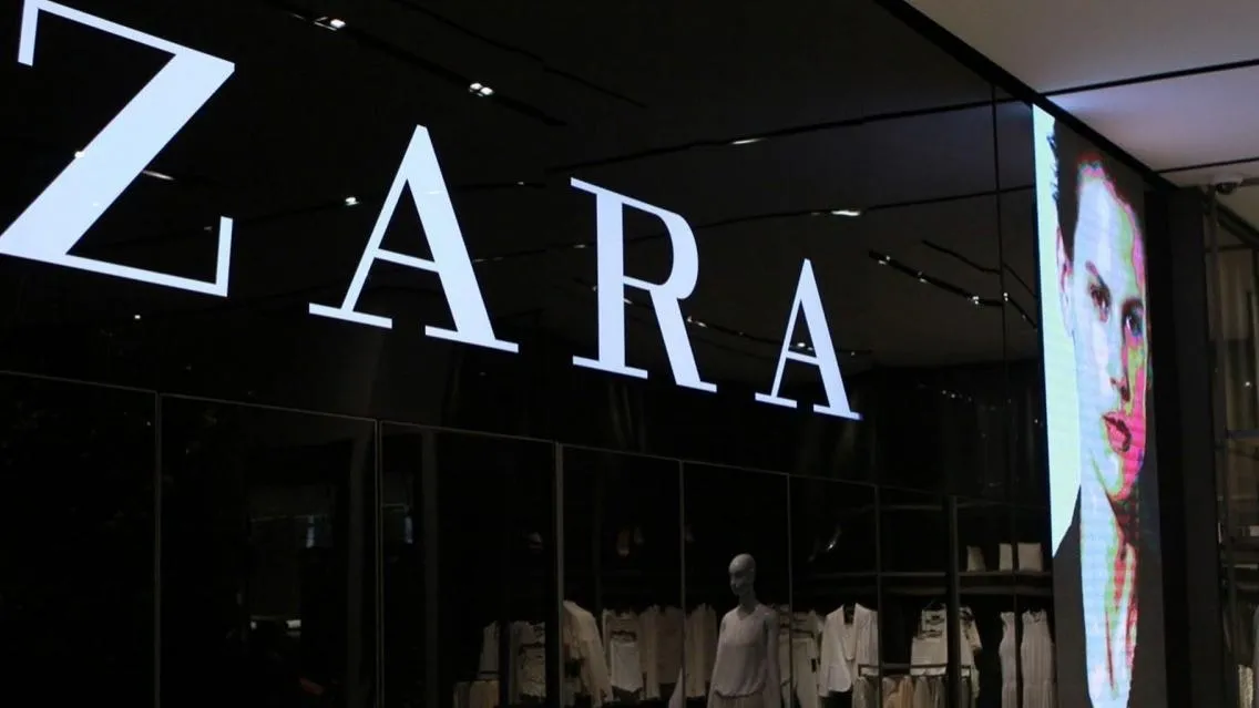Zara se mantiene como la marca más valiosa de España mientras el valor de CaixaBank se dispara