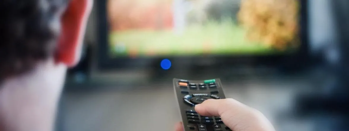 Los telespectadores pasaron ante el televisor 3 horas y media diarias en 2021
