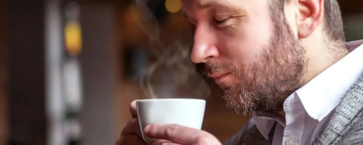 El potencial del olor a café: marketing aromático a primera hora de la mañana 