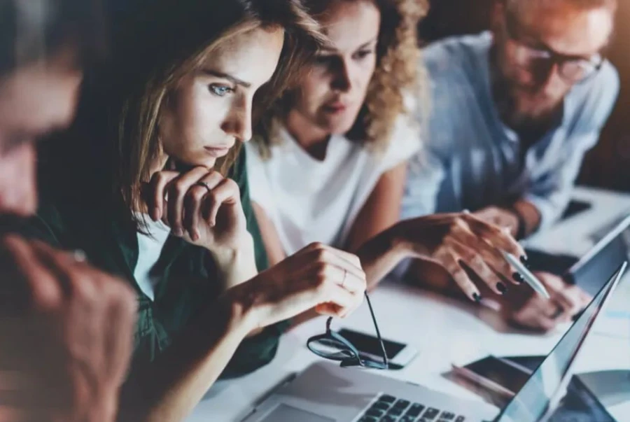 Guerra por el talento digital: España genera menos talento del que las empresas necesitan. Los expertos en marketing digital entre los más demandados