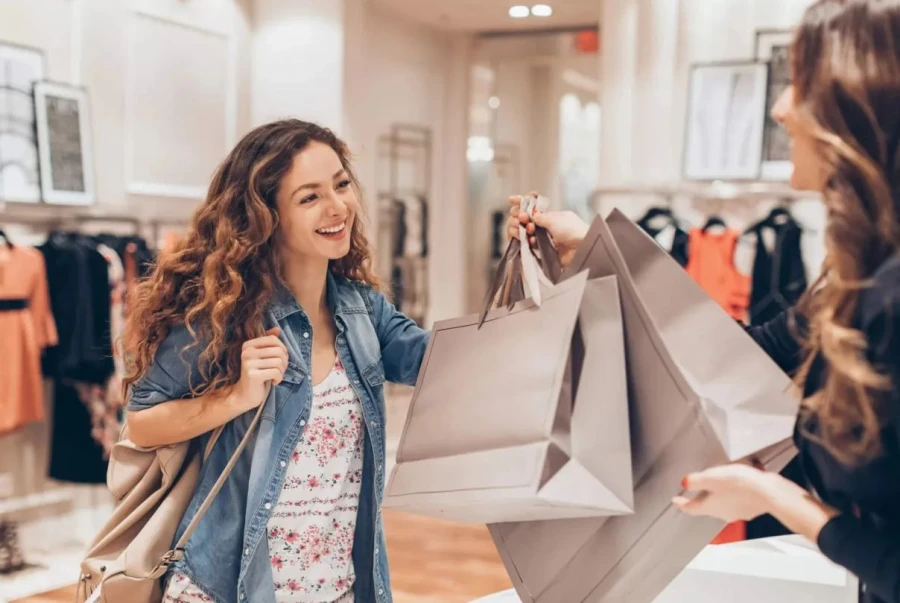 Tendencias de consumo 2023: Es probable que el cambio de marca aumente al agotarse la paciencia del consumidor