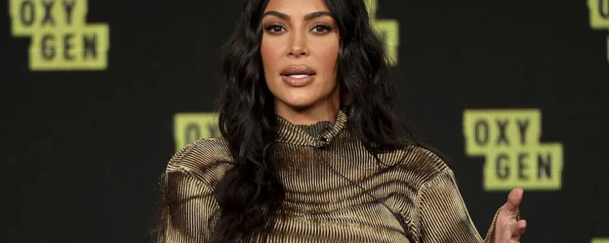 Lo que la multa millonaria a Kim Kardashian dice sobre cómo cambian las cosas para los influencers