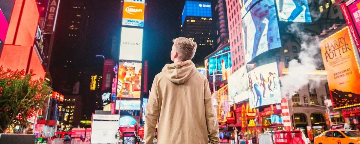 Ponga su anuncio aquí: Por qué todas las empresas quieren vender publicidad y cómo todo se está llenando de anuncios