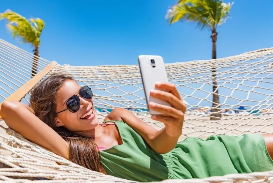 El móvil es el rey de la estrategia de marketing digital para el verano