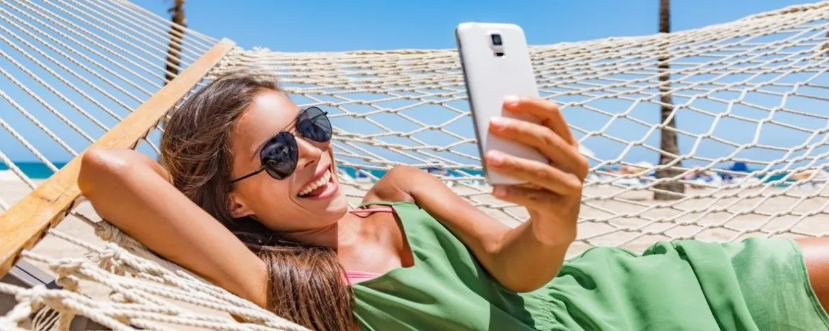 El móvil es el rey de la estrategia de marketing digital para el verano