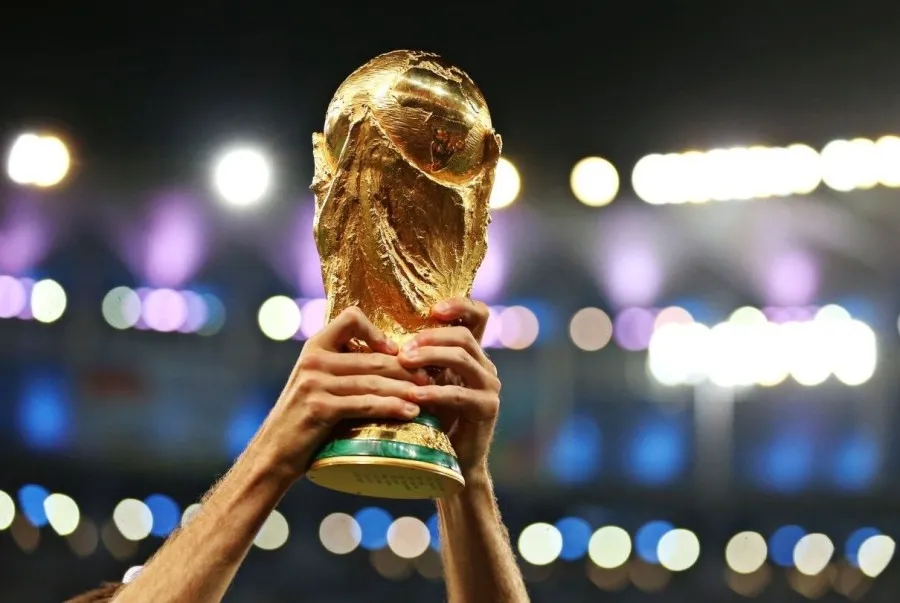 Por qué el próximo Mundial de Fútbol es una copa envenenada para el marketing deportivo