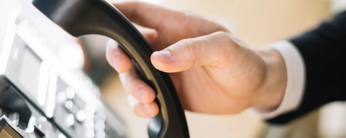 ¿Deberían los bancos comenzar a olvidarse de las llamadas comerciales como estrategia de marketing y fórmula publicitaria para vender a clientes y consumidores?