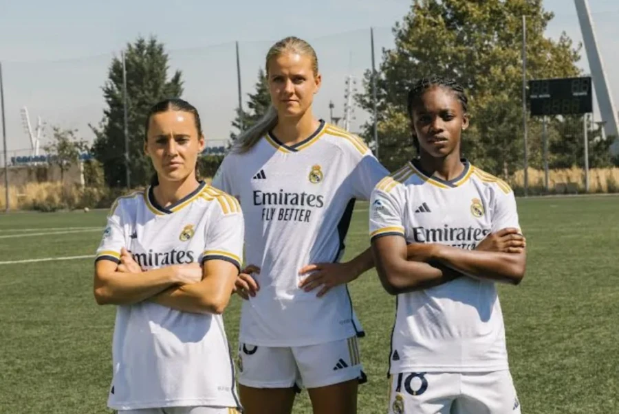 Las jugadoras del Real Madrid femenino, Caroline Møller, Linda Caicedo y Hayley Raso, protagonizan la nueva campaña publicitaria de Cantabria Labs 