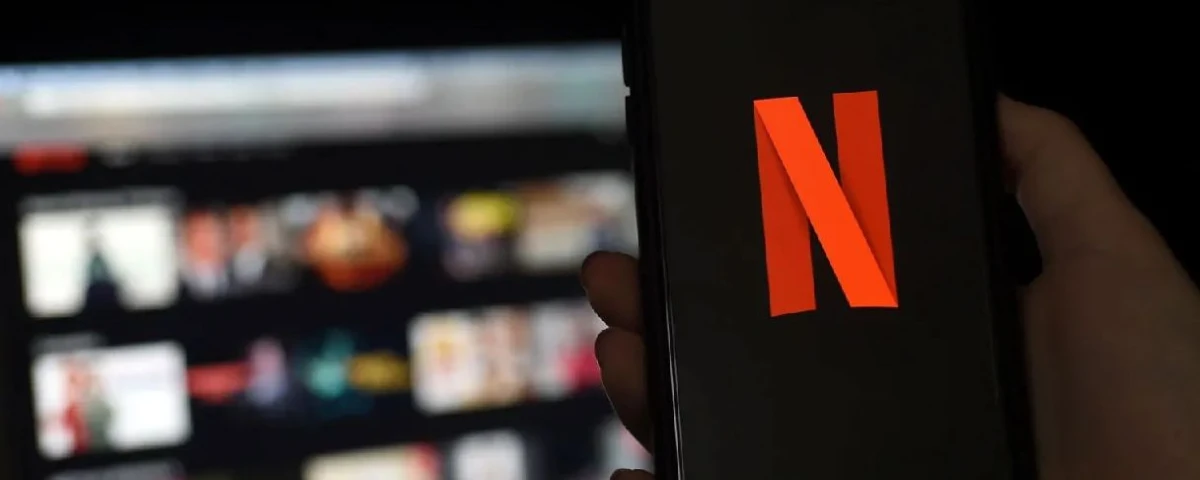 Netflix comienza a ajustar sus tarifas eliminando el plan básico sin publicidad  en busca de mayor rentabilidad