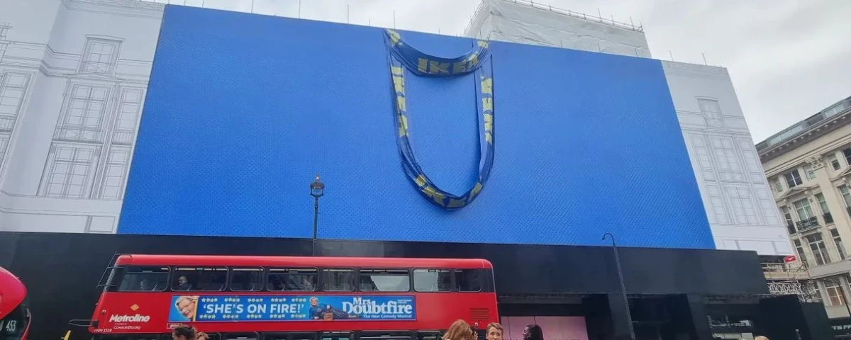 La clase magistral de creatividad en la publicidad exterior de IKEA en su llegada a "Oxford Street"