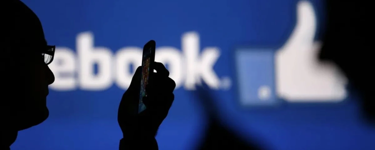 Multa millonaria en Europa a Facebook por cómo personaliza sus anuncios