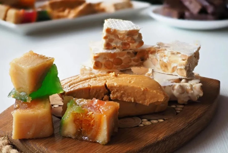 Cómo el marketing, la publicidad y la globalización convirtieron el turrón en un producto de éxito y tradición navideña