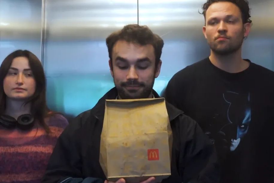 McDonald's demuestra en su última campaña publicitaria que todo el mundo conoce su icónico olor