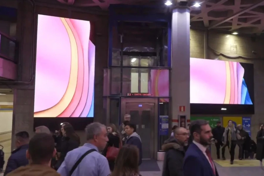 Metro de Madrid se transforma con 500 nuevas Pantallas Digitales como apuesta por la Innovación Publicitaria 