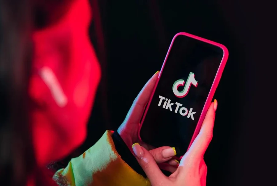 Impacto global y futuro de los creadores de contenido, influencers y tiktokers ante la prohibición de TikTok en EE.UU