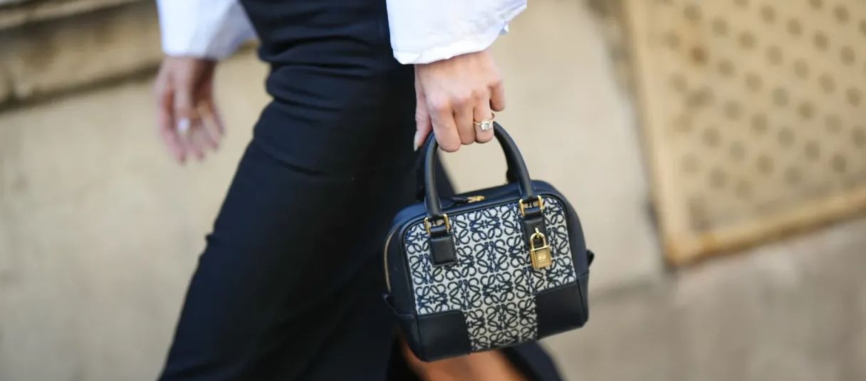 La democratización del lujo en TikTok: Prada, Vuitton y otras marcas que triunfan en la plataforma