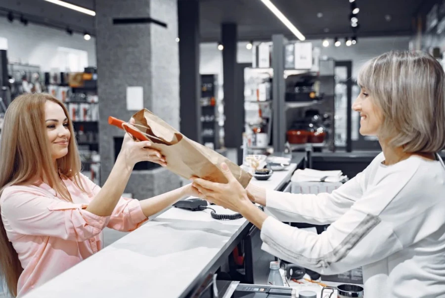 Las empresas que priorizaron la mejora de las experiencias del cliente experimentan un aumento significativo en sus ingresos