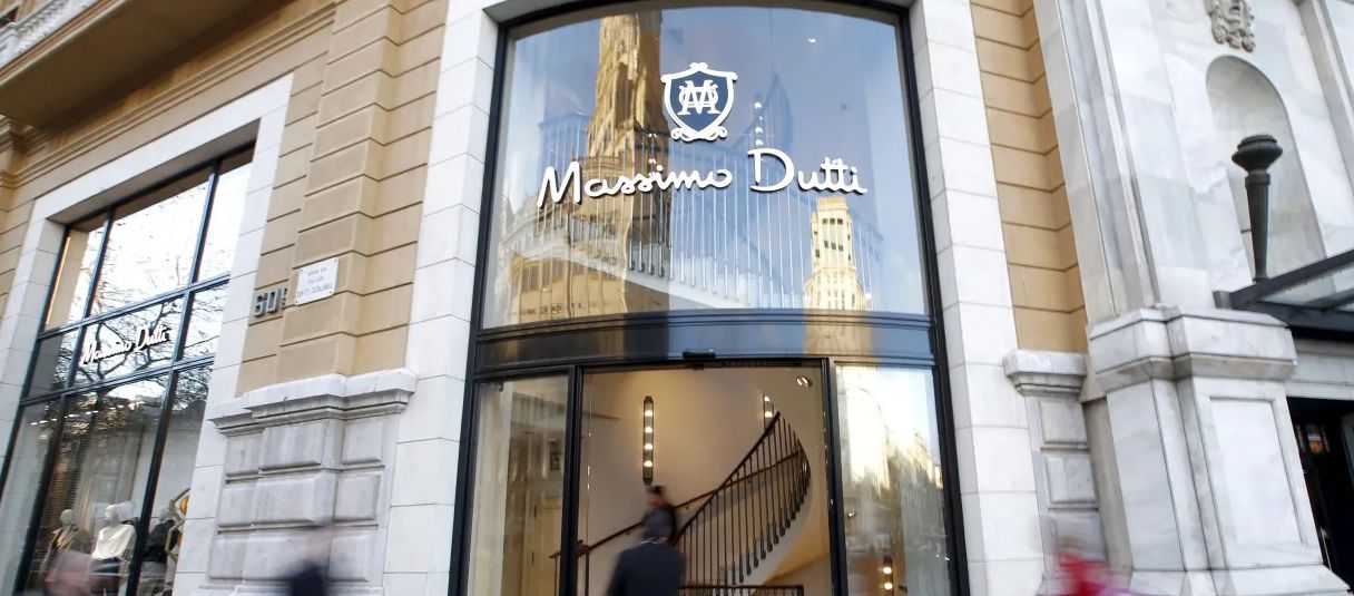 Massimo Dutti se suma a la tendencias de las marcas de lujo en la moda renovando su logotipo