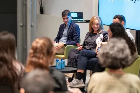 Las redes sociales redefinen el camino de la compra