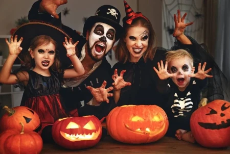 El verdadero susto para Halloween: El agotamiento publicitario amenaza la conexión emocional de los consumidores con las grandes marcas