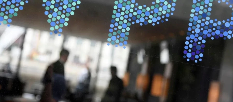 Los beneficios de WPP se desploman mientras la sangría de clientes desata rumores de ruptura en el gigante publicitario