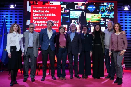 Redes sociales y YouTube, a la cola en transparencia y confianza pública