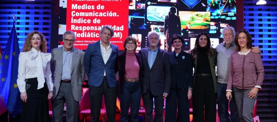 Redes sociales y YouTube, a la cola en transparencia y confianza pública
