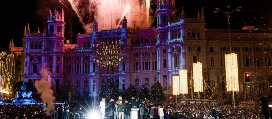 La nueva identidad visual del Ayuntamiento de Madrid y la poderosa narrativa urbana generada por trece millones de bombillas LED